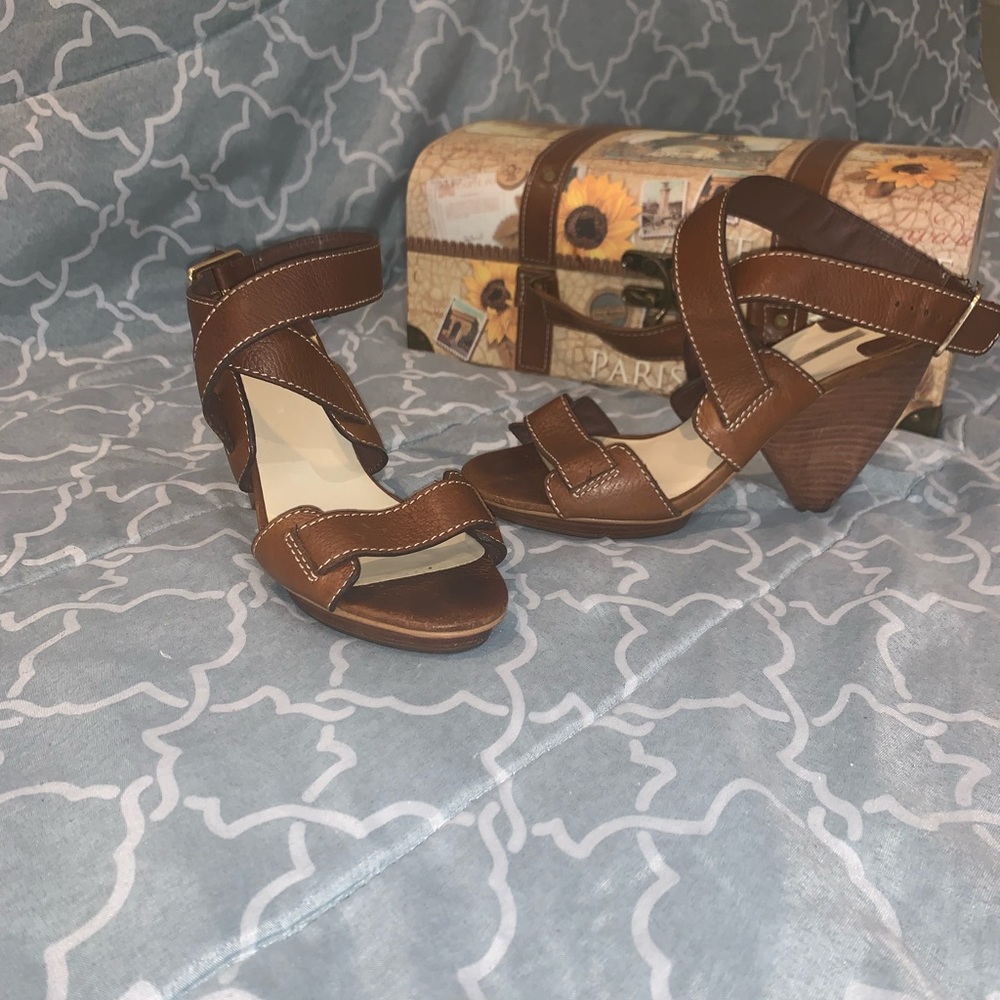 MaxStudio Brown Sandals